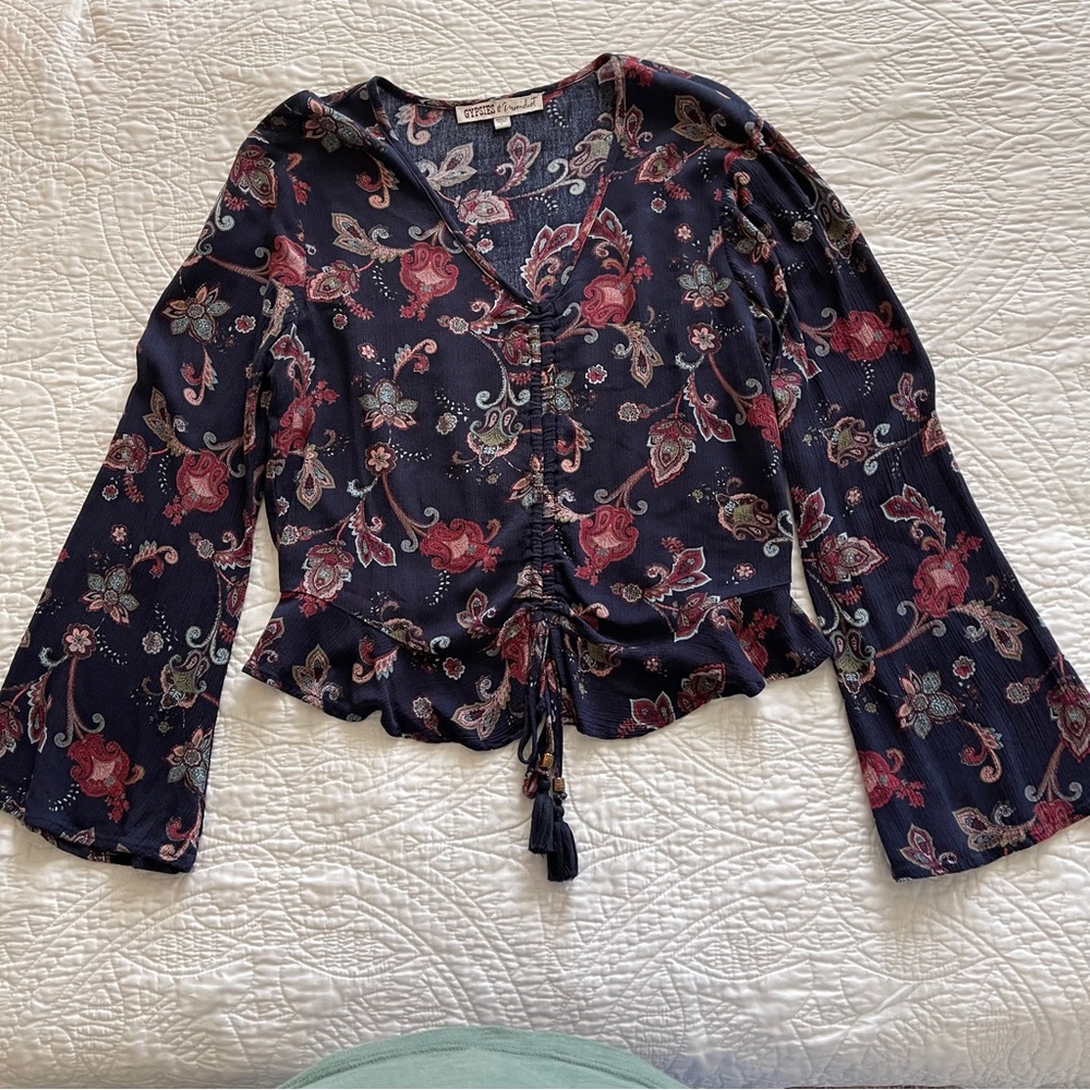 Gypsies & Moondust Boho Long Bell Sleeve Crop Top L/Large